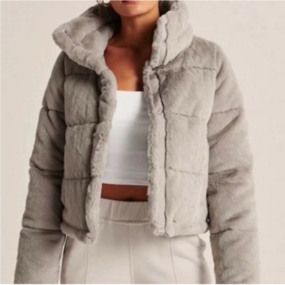A&F fur cropped mini puffer
